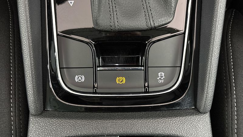 Škoda Karoq 2.0 TDI DSG 4x4 Style - fotka 23 z 27