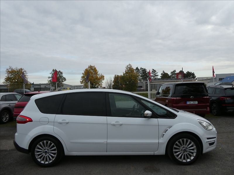 Ford S-MAX 2,0 TDCi 120kW AUT, po servise - fotka 12 z 47