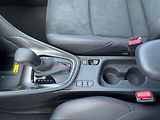 Toyota Yaris 1.5 HEV 130 GR SPORT - náhled 21