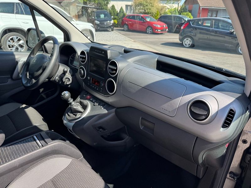 Peugeot Partner Tepee (2018) Outdoor 1.6 HDi 88kW - fotka 30 z 34