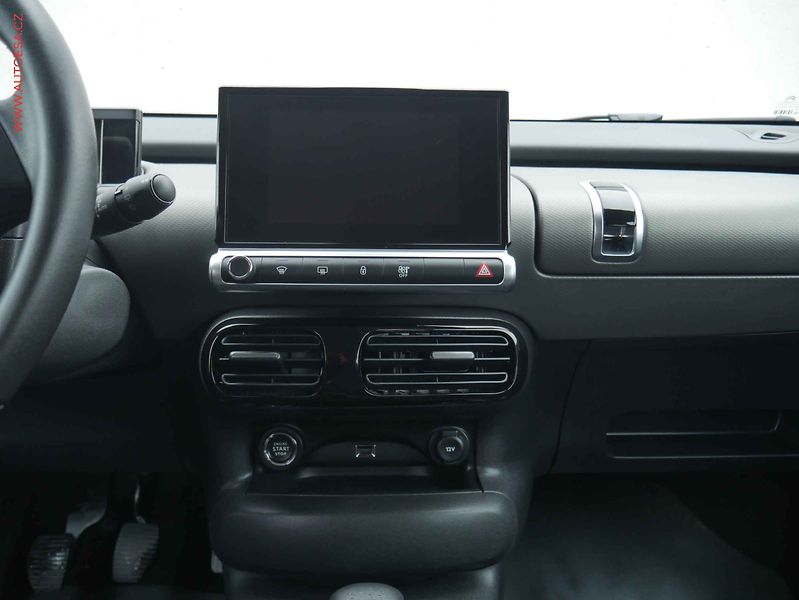 Citroën C4 Cactus (2019) 1.2 PT, 1.maj,ČR, AC, temp - fotka 18 z 19