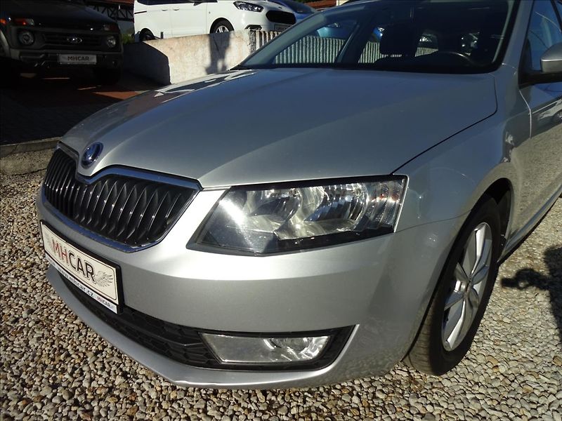 Škoda Octavia III 2,0 TDI 110kW COMBI - fotka 12 z 50