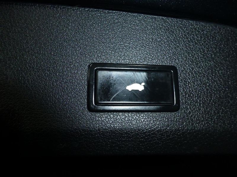 Audi Q7 (2010) 3,0TDI*VYHŘ.SE*NAVIGACE*XENON - fotka 28 z 29