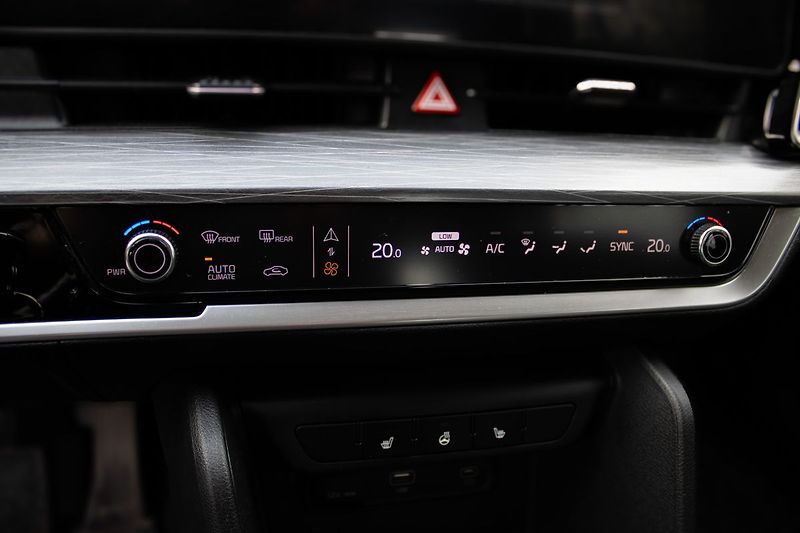 Kia Sportage 100% stav, servis - fotka 20 z 35