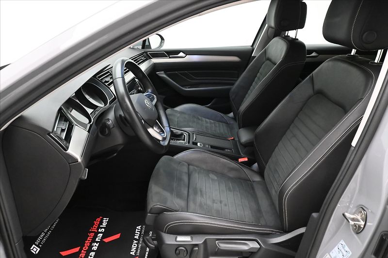 Volkswagen Passat 2,0 TDI 110 kW DSG Elegance Zá - fotka 13 z 33