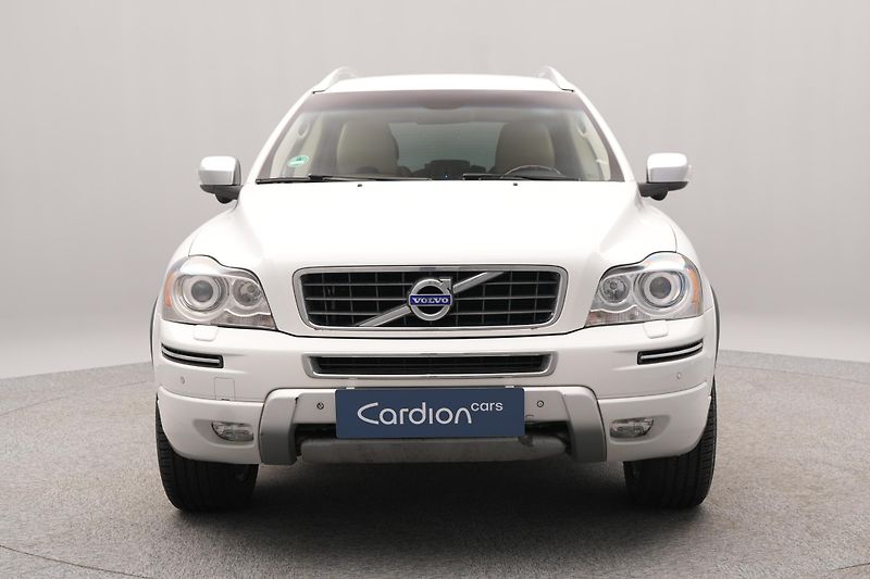 Volvo XC90 D5 AWD EXECUTIVE AUT CZ - fotka 15 z 36