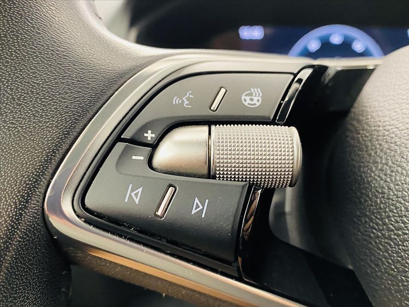 Škoda Karoq 1,5 TSI 110kW DSG Selection - fotka 21 z 26