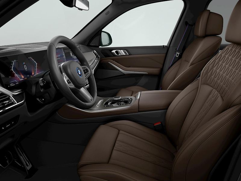 BMW X5 (2026) xDrive50e - fotka 6 z 10