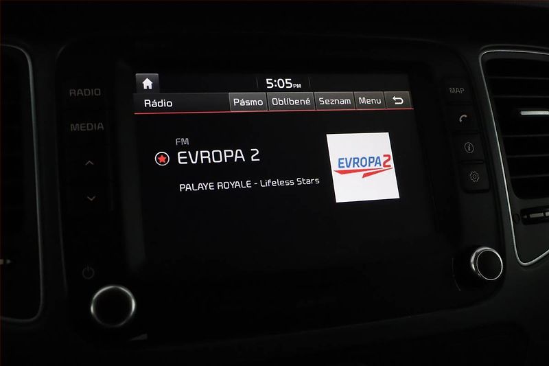 Kia Carens (2018) 1.7 CRDi, 7 míst, Navi - fotka 10 z 17