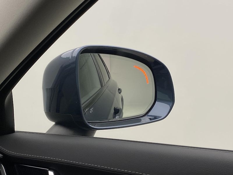 Volvo V90 CC B4 AWD ULTIMATE AUT  - fotka 39 z 62