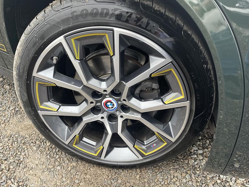 BMW X2 2.0xD M-paket-AT-KŮŽE-NAVI-ČR! - fotka 2 z 42