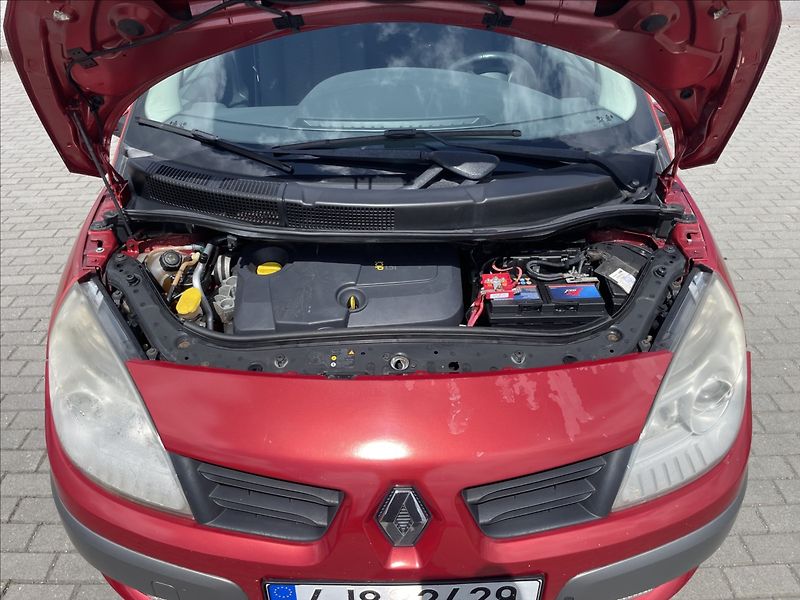 Renault Grand Scénic 1,5 Dci 78kw ESP Tažné Klimatr - fotka 20 z 30