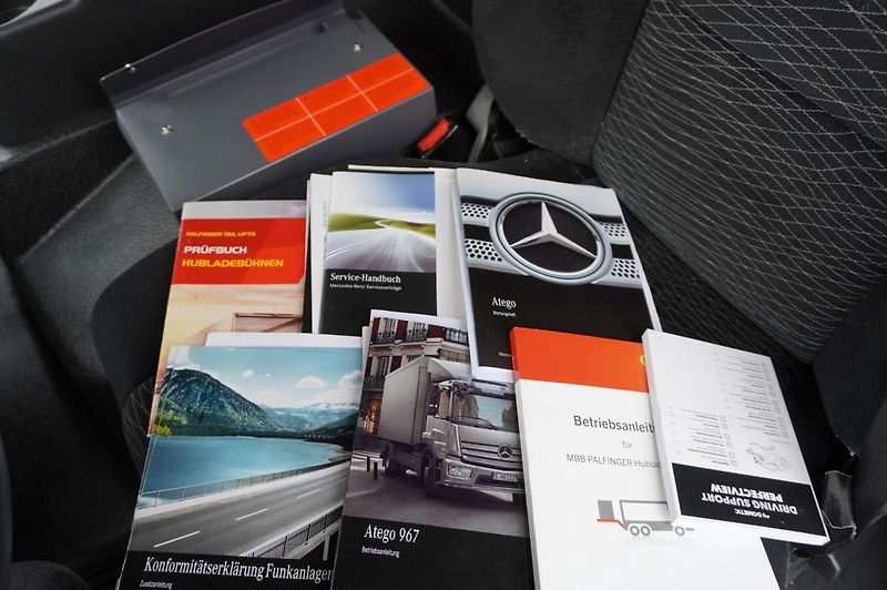 Mercedes-Benz (2015) Atego 816 E6 4×2 / container - fotka 7 z 15