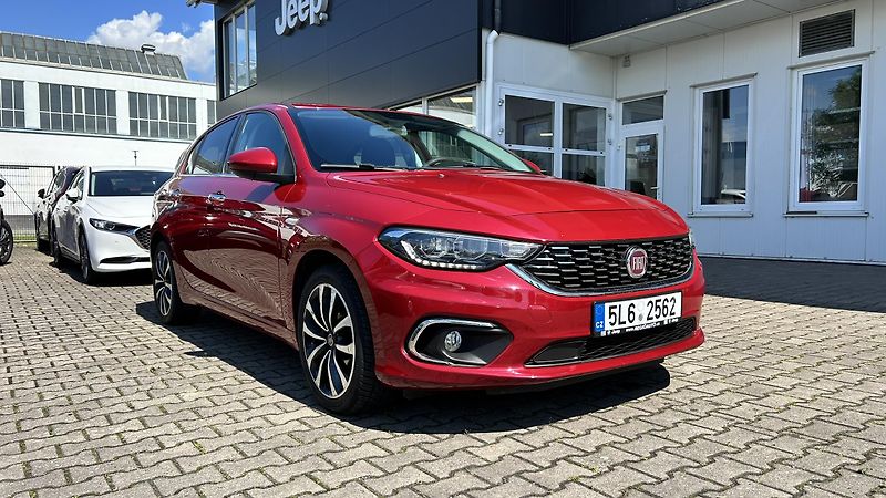 Fiat Tipo 1.4 T-Jet 120k Lounge  - fotka 8 z 14