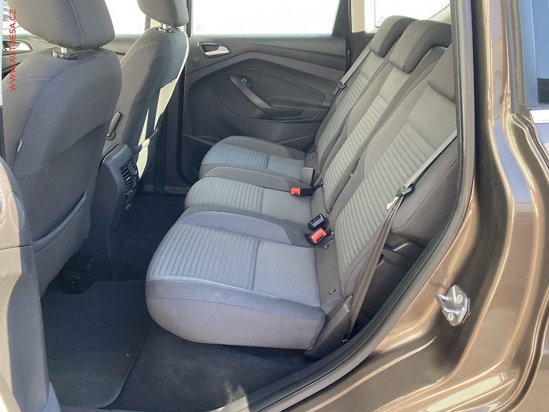 Ford C-MAX (2015) 1.5 EB, Titanium, navi, TZ - fotka 10 z 17