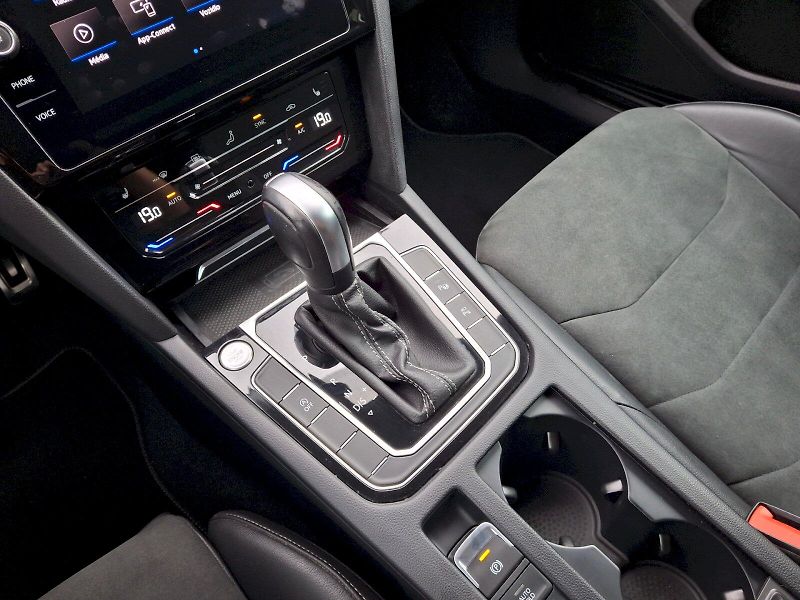 Volkswagen Arteon (2022) Shooting Brake R-Line DSG 4x4 - fotka 27 z 35