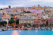 Hodně barevné město Cagliari