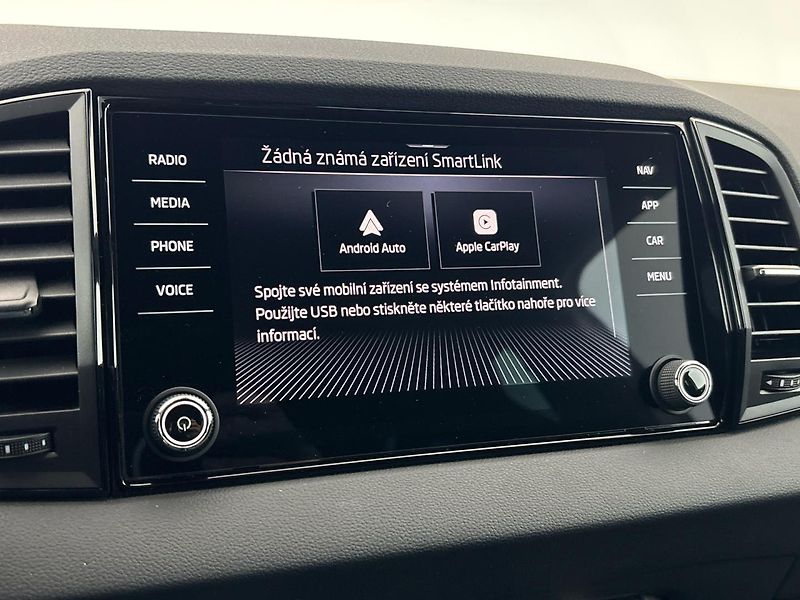 Škoda Karoq Sportline 4x4 DSG - fotka 25 z 29