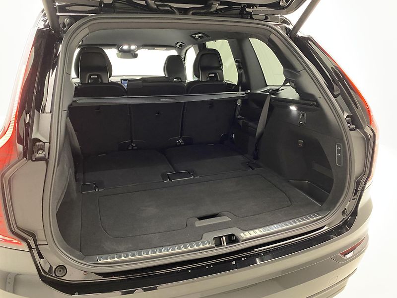 Volvo XC90 (2026) B5 AWD AUT BLACK EDITION PLUS  - fotka 5 z 71
