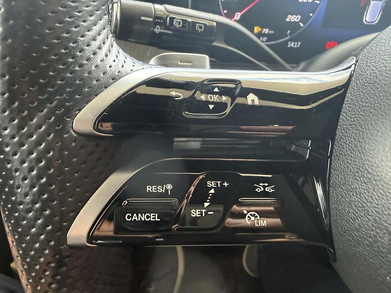 Mercedes-Benz GLC (2022) GLC 220d 4MATIC - fotka 40 z 50