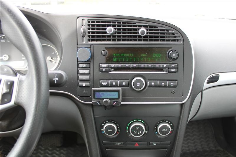 Saab 9-3 2,0 i  AUTOMAT, KLIMA - fotka 16 z 28