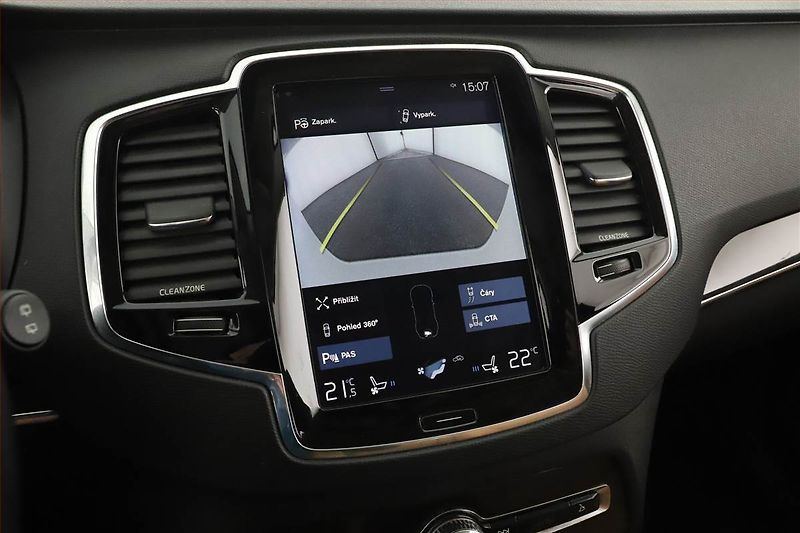 Volvo XC90 (2015) D5 AWD, 4X4, Automat, 7 míst - fotka 11 z 20