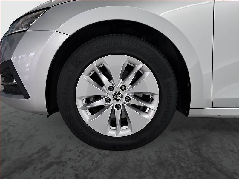 Škoda Octavia (2022) Ambition 2.0 TDI, ČR,1.maj - fotka 15 z 19