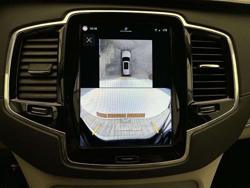 Volvo XC90 2.0  B5 4x4 Plus - fotka 19 z 31