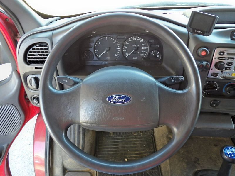 Ford Transit 2.0TDdi 73kW 300s Tažné - fotka 10 z 24