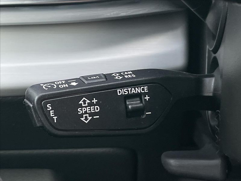 Audi Q7 3,0 TDI quatro S line TAŽNÉ - fotka 11 z 25