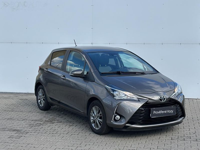 Toyota Yaris 1.5 VVT-i Active Trend - fotka 6 z 27