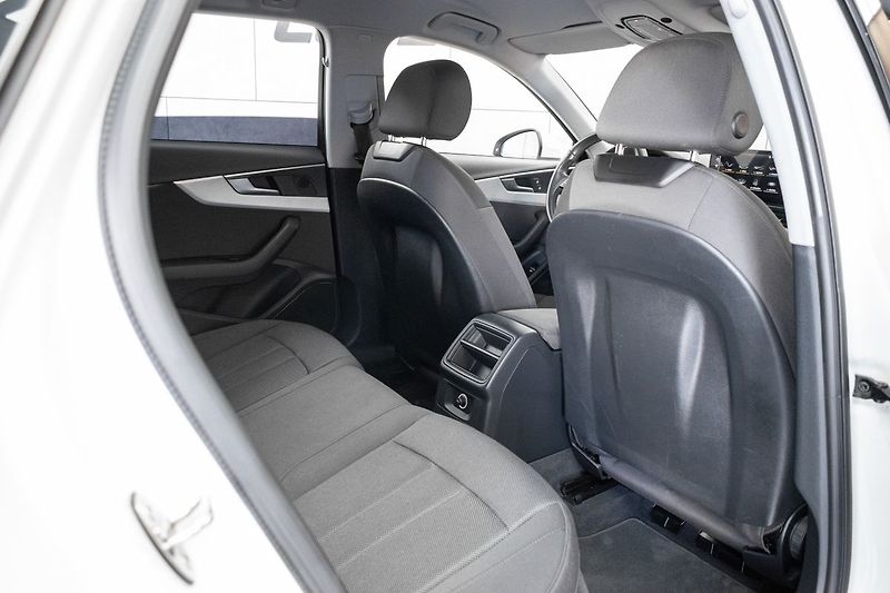 Audi A4 Allroad 2.0 TDI REZERVACE - fotka 13 z 42