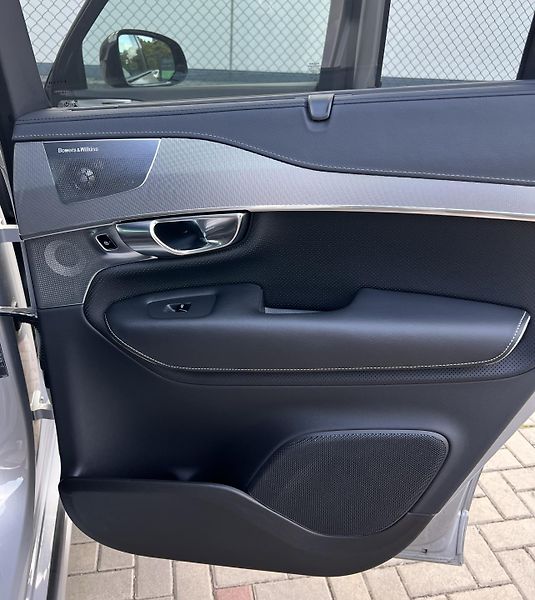 Volvo XC90 B5 AWD Ultimate v záruce - fotka 28 z 40