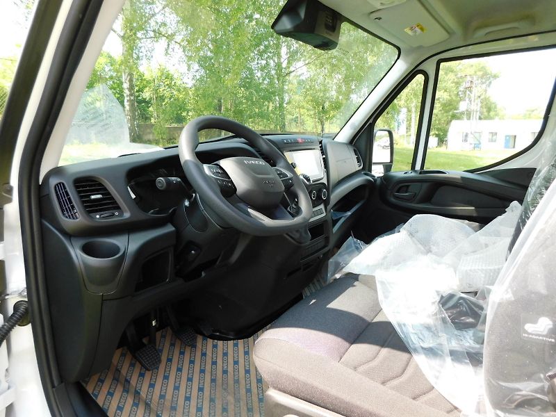 Iveco Daily (2025) 35S18H V 16m3, klima - fotka 4 z 8