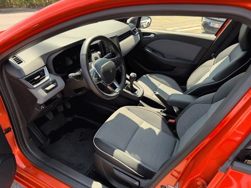 Renault Clio (2025) techno Eco-G 100 - fotka 8 z 21