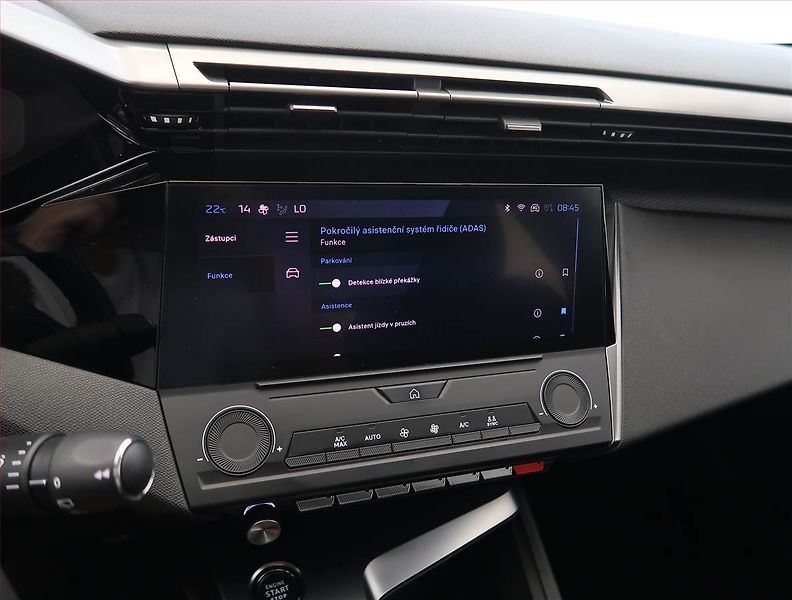 Peugeot 308 (2023) 1.2 PureTech, digi klima - fotka 20 z 26