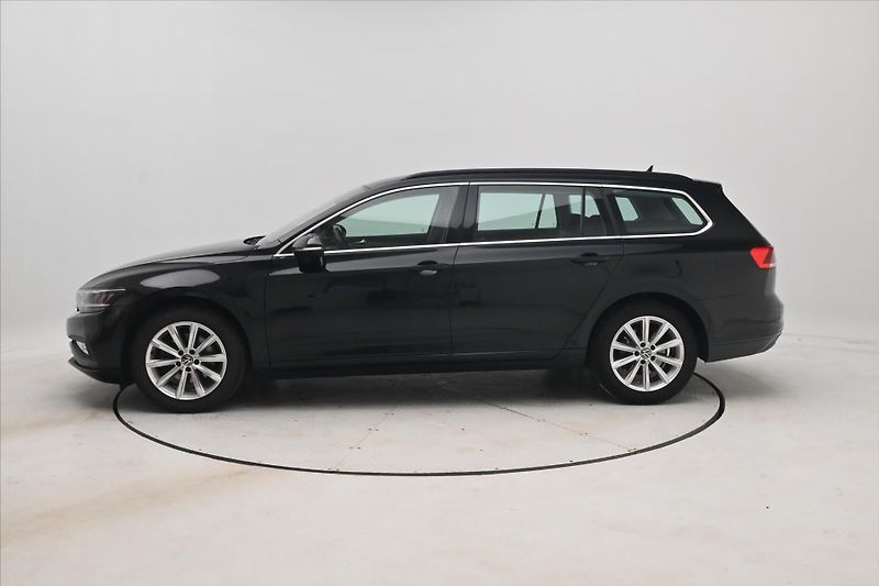 Volkswagen Passat 2,0 TDI 147kW DSG Business Zár - fotka 8 z 32