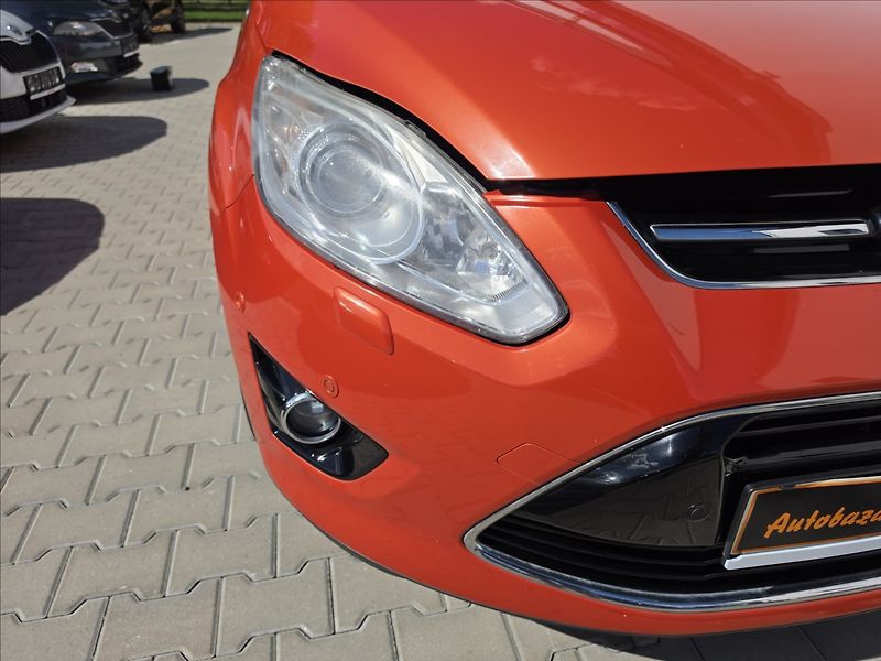 Ford C-MAX 1,6 1 110KW Titanium - fotka 38 z 40