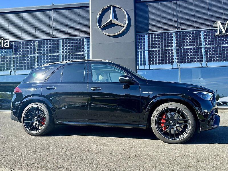 Mercedes-Benz GLE (2025) AMG 63 S 4MATIC+ - fotka 2 z 35