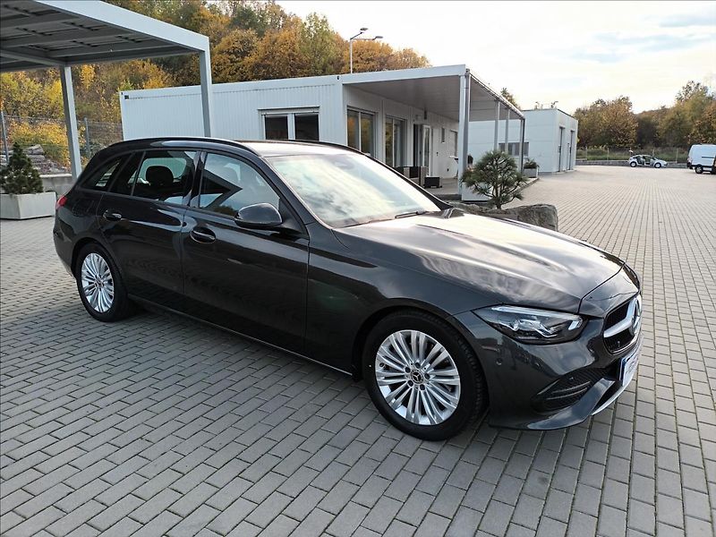 Mercedes-Benz Třídy C 2,0 220d,147kW,ČR,NAVI,360, - fotka 3 z 38