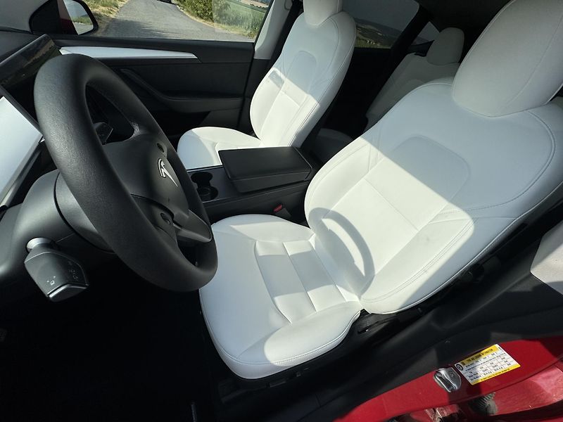 Tesla Model Y LR AWD Tažné EAP Boost Bílý in - fotka 7 z 27
