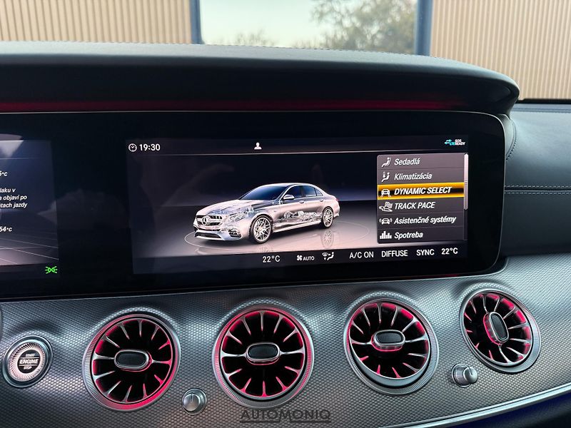 Mercedes-Benz Třídy E (2019) AMG E63s Full vybava, 750PS    - fotka 27 z 38