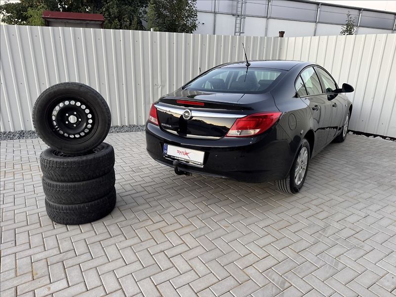 Opel Insignia 1,6 i 85kW tažné KLIMA ALU - fotka 44 z 50