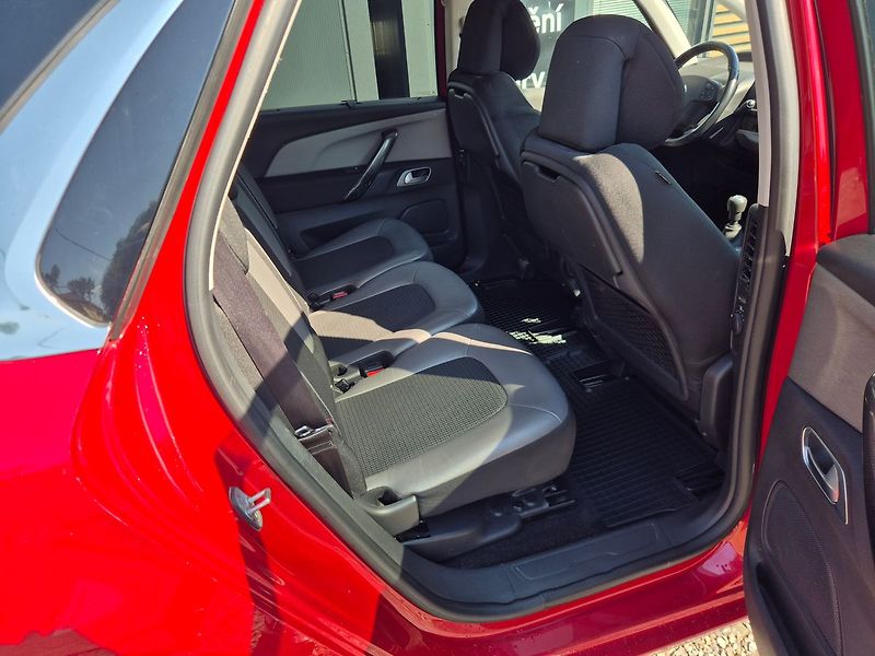 Citroën C4 Picasso 1.2 96kW Manuál, SHINE výbava - fotka 22 z 26