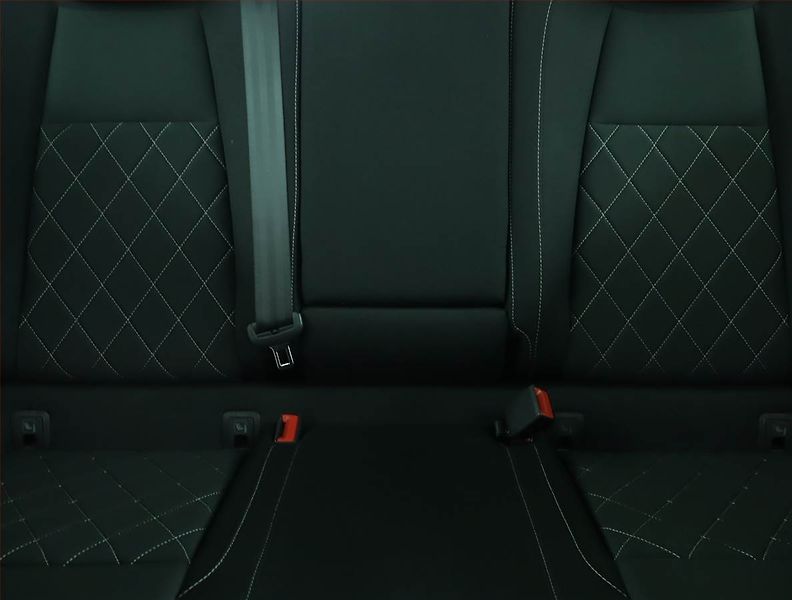Škoda Karoq (2022) Sportline 1.5 TSI - fotka 10 z 16