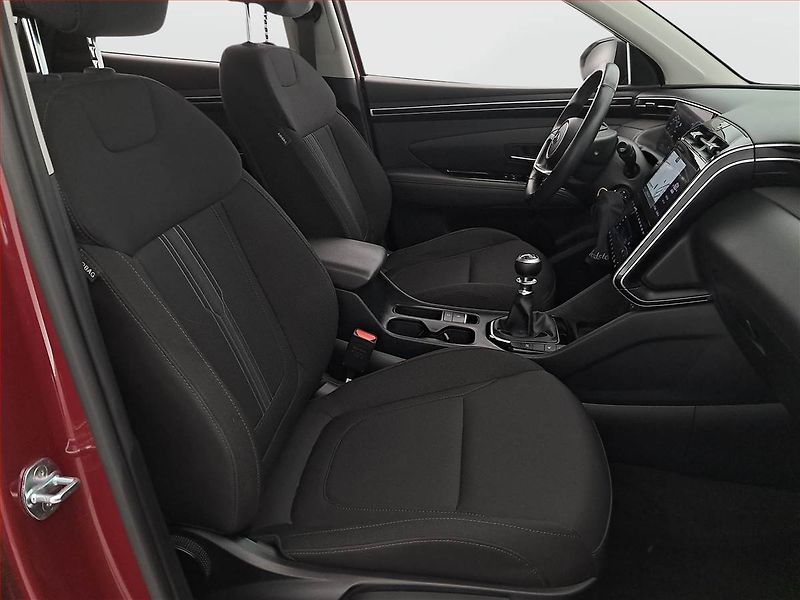 Hyundai Tucson (2022) 1.6 T-GDI - fotka 9 z 19