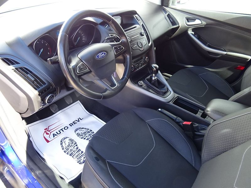 Ford Focus (2015) 1.0i,92kW,71tkm,klima,ALU - fotka 7 z 22