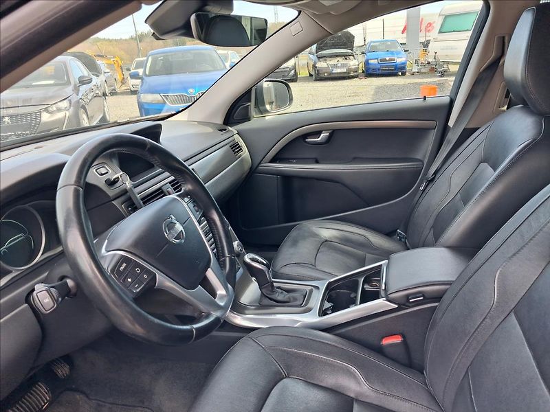 Volvo V70 2,0 133KW,servis,vada turba - fotka 11 z 14