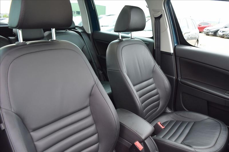 Škoda Yeti 1,4 TSI 92KW DSG XENONY VÝHŘEV - fotka 24 z 51