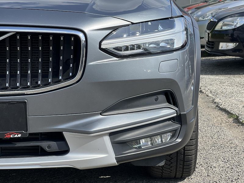 Volvo V90 T6 235kw AWD CROSS COUNTRY - fotka 49 z 52